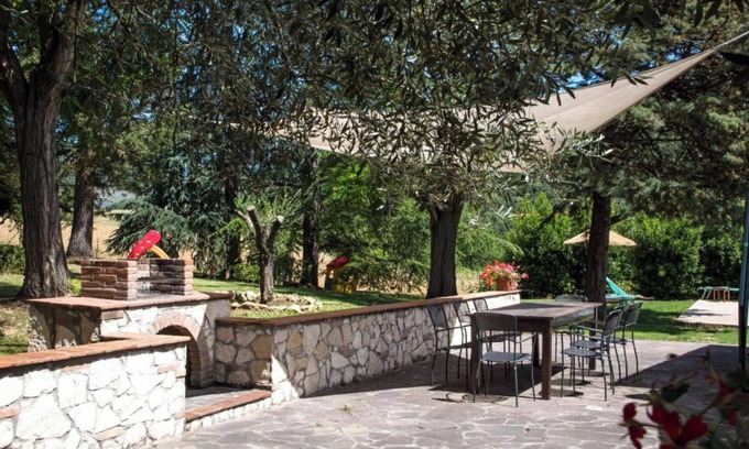 Montescudaio Villa | Villa 'Campagnola' with Private Pool, Private Terrace and Wi-Fi