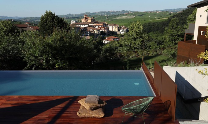 Barolo Apartment | Villa Carla Barolo: Brunate Suite