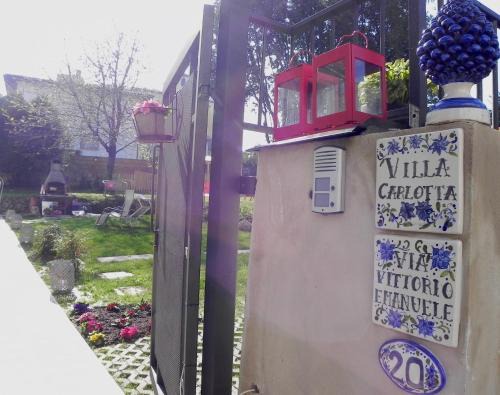 Moniga del Garda Apartment | Villa Carlotta