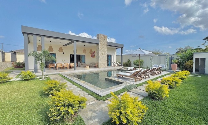 Ambaro Villa | Villa CAS Ylang Nosy BE