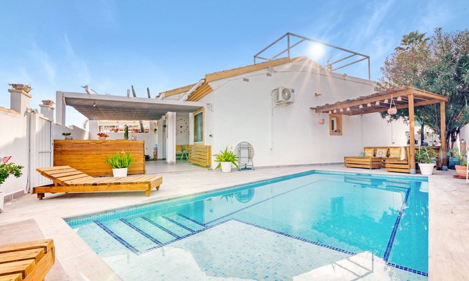 Molinell Villa | Villa 'Casa Esther' with Sea View, Wi-Fi and Air Conditioning
