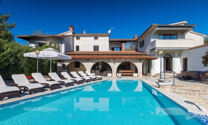 Tinjan House | Villa Casa Travertina