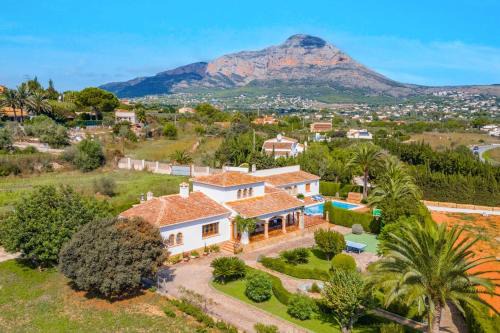 Tarraula Villa | Villa Caseta Pearl by Villa Plus