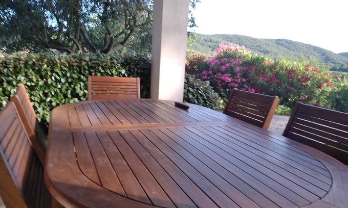 Cabasse Villa | Villa Centre var au Milieu des Vignes 1 h de st Tropez et du Verdon