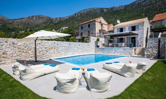Brsecine Villa | Villa Cesara - Two Bedroom Villa, Sleeps 4