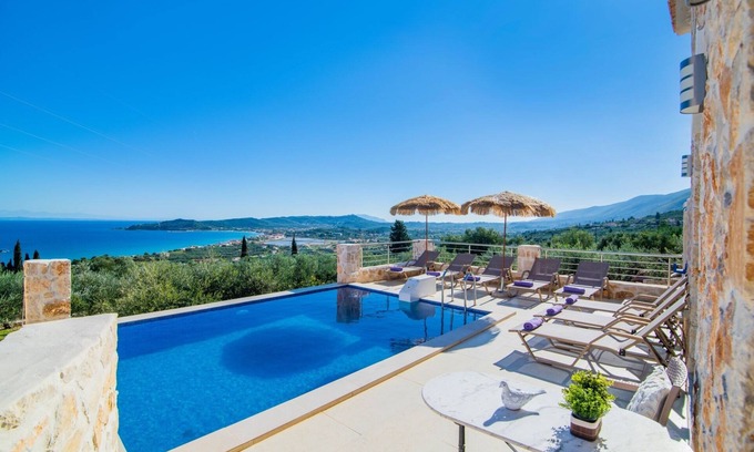 Alonia Villa | Villa Chrysso Horio 2 by Villa Plus