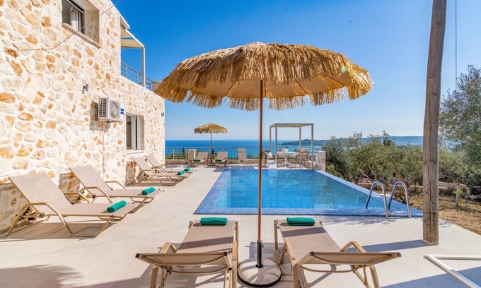 Alonia Villa | Villa Chrysso Horio 3 by Villa Plus