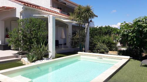Six-Fours-les-Plages Apartment | Villa Citronnelle
