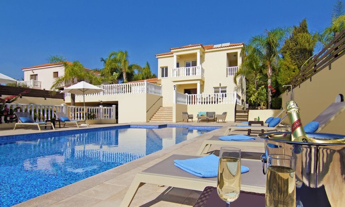 Paralimni Villa | VILLA CLEOPATRA - 4bed Villa with large pool in Ayia Napa Hills