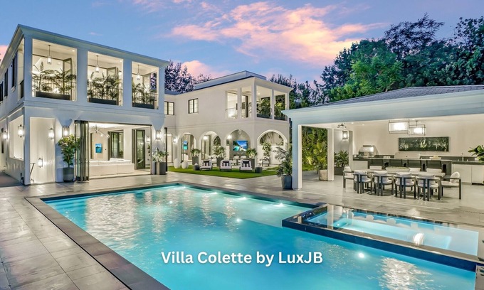 The Flats Villa | Villa Colette by LuxJB ๐ Beverly Hills Flats Mansion ๐ Sleeps 18 ๐ 8 Bdr