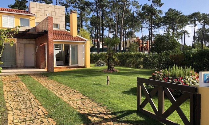 Mira Villa | Villa Coloane - Family Vacation House