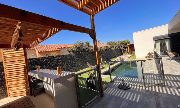 Saint-Hippolyte Villa | Villa Contemporaine Avec Piscine Chauffée à 5min des Plages