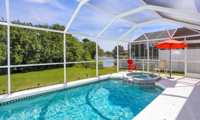 Sabal Harbour Villa | Villa Coquina - Lakeview Villa with Hot Tub by Gulfcoast Holiday Homes