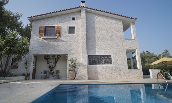 Saronikos Villa | Villa Corina near the Athens airport