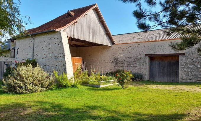 Coussay-les-Bois House | Villa Coussay-les-Bois, 2 bedrooms, 4 persons