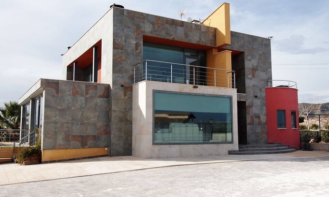Caravaca de la Cruz Ski Chalet | Villa Cruz