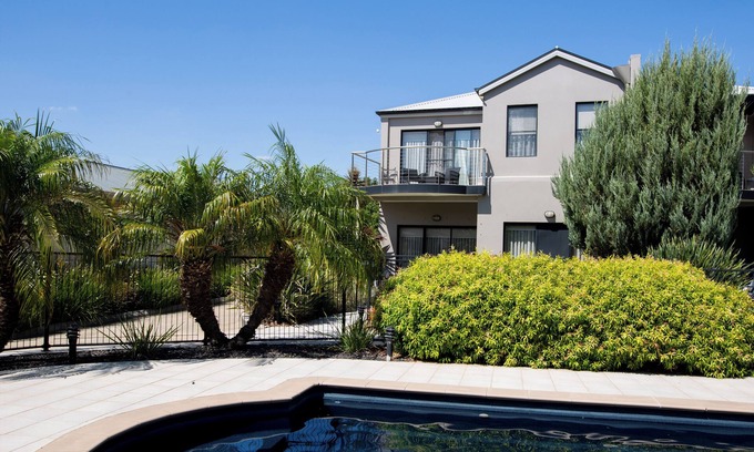 Yarrawonga House | Villa Crystal 1Yarrawonga