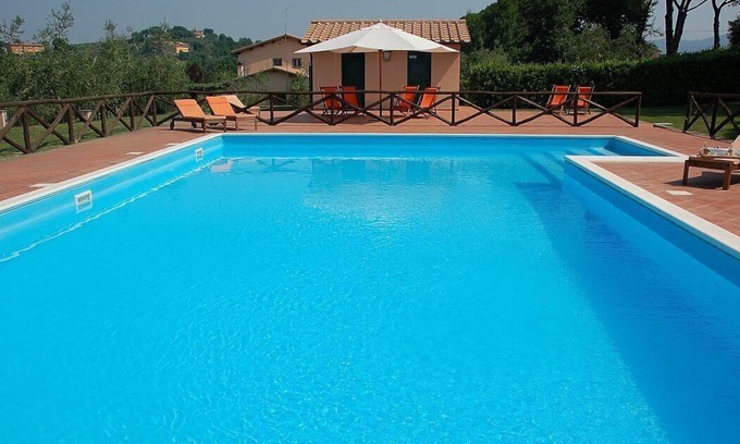Quartaccio Villa | Villa Darmassina Grande: A splendid and luminous two-story villa surrounded by meadows and by green hills, with Free WI-FI.