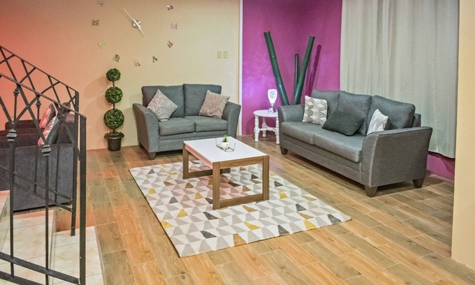 Scarborough Apartment | Villa De Cruz - Presidential Suite