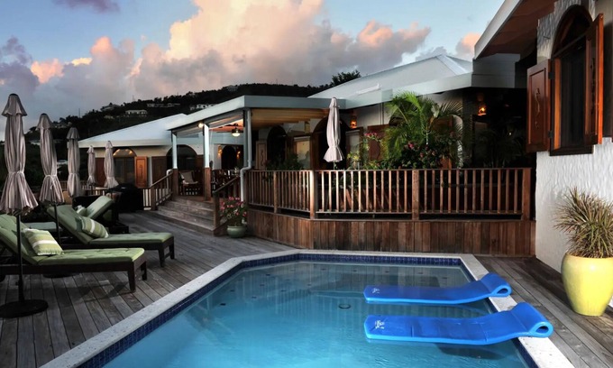 Monte House | Villa De Vida