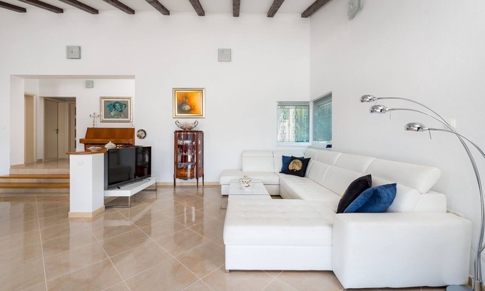 Municipality of Klis Villa | Villa Dea - Luxury Villa with Outdoor Swimming Pool