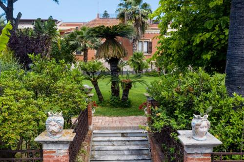Santa Teresa di Riva Cabin | Villa dei Marchesi Carrozza