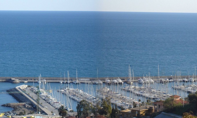 Santo Stefano al Mare Apartment | VILLA DEL MARE LIGURE Apartment semi-detached house beautiful sea 4 bedrooms 2 WC