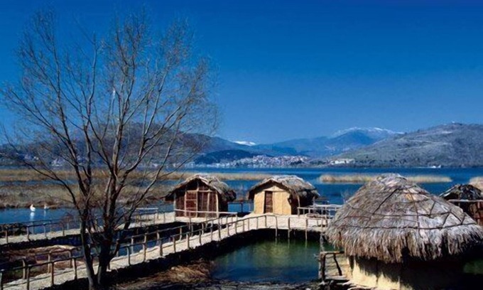 Dispilio House | Villa Del Lago