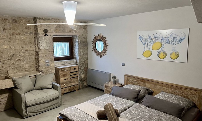 Gargnano Apartment | VILLA DEL LIS - apartment "Rustico Limone"