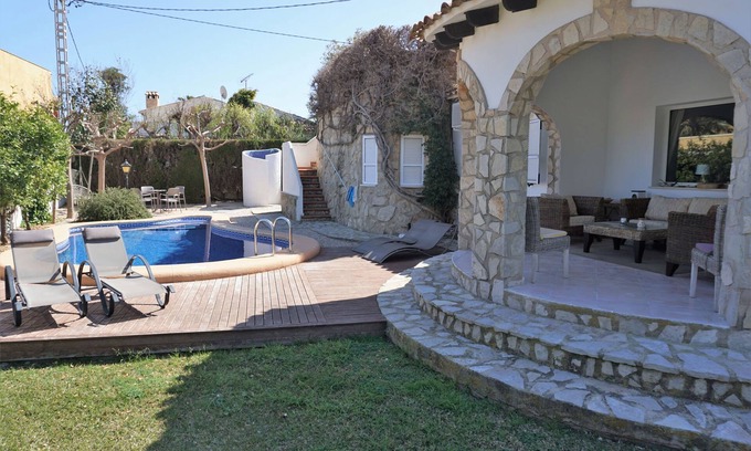 Almadrava Beach Ski Chalet | Villa DELMAR at the beach in Els Poblets