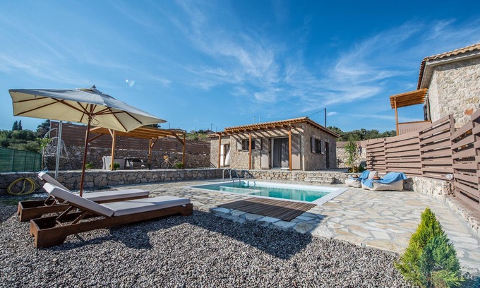 Spanokhorion Villa | Villa DELTA deluxe villa with pool 5km from Lefkada
