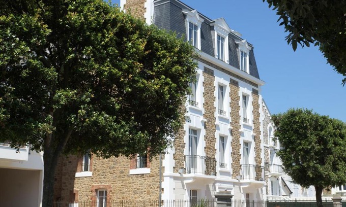 Courtoisville-Sillon-Moka Apartment | Villa des Thermes