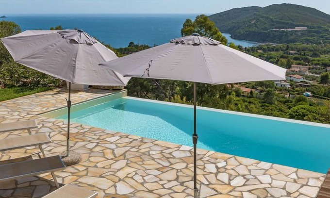 Lacona House | Villa di Sogno by Interhome