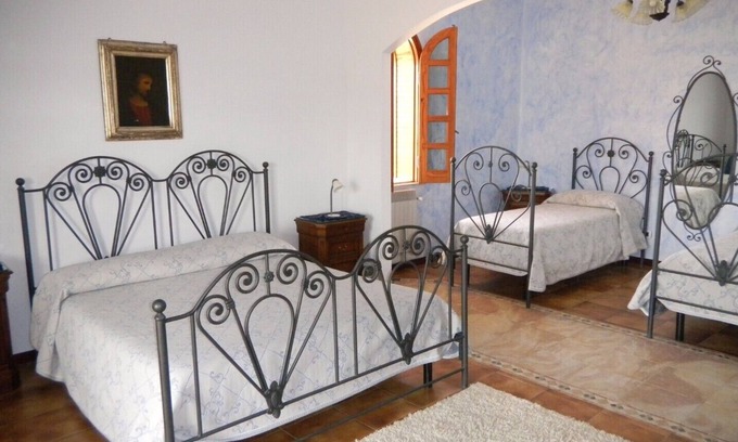Agrigento Bed & Breakfast | Villa Diana - Cariddi room