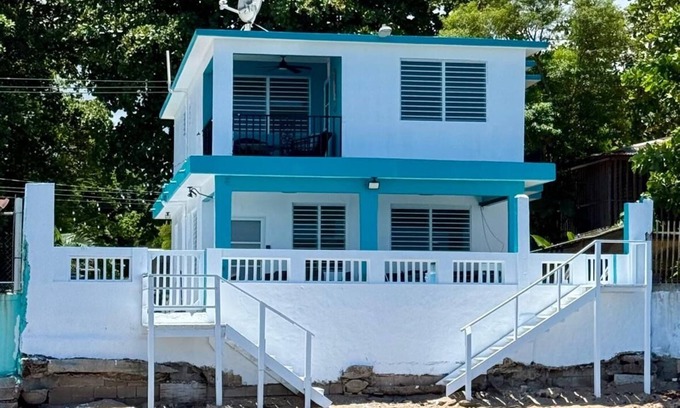 Guanajibo Villa | Villa Direct Beach Access Joyuda Sleeps 12