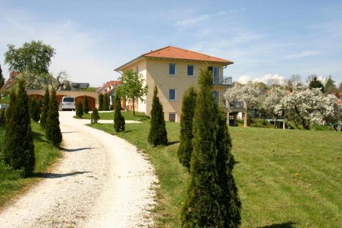 Inzigkofen Apartment | Villa Donautal