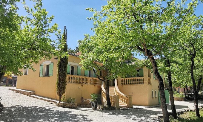 Faucon Apartment | Villa du Petit Bois