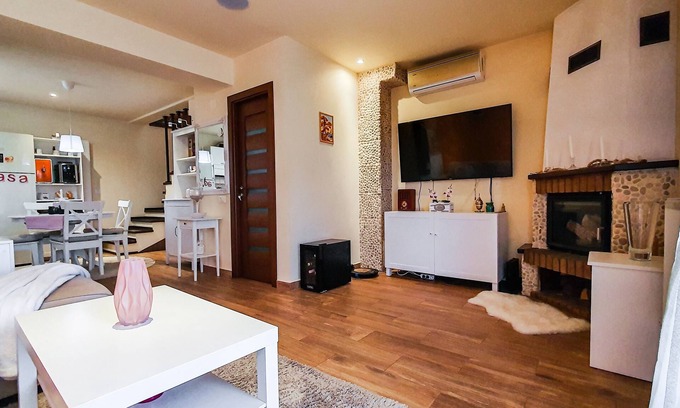 Mamaia-Sat Villa | Villa Duplex Natya with Private Backyard