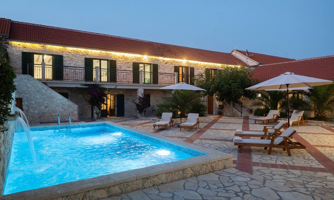 Islam Grcki Villa | Villa Dvori Jokic with pool