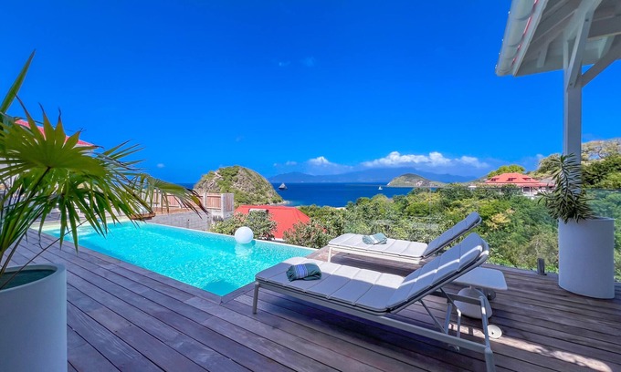 Terre-de-Haut Villa | Villa Écrin des Saintes: A jewel of elegance by Pain de Sucre