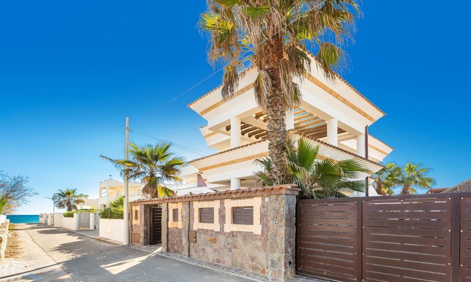 Campomarino di Maruggio Apartment | Villa Eden - Piano Terra by BarbarHouse