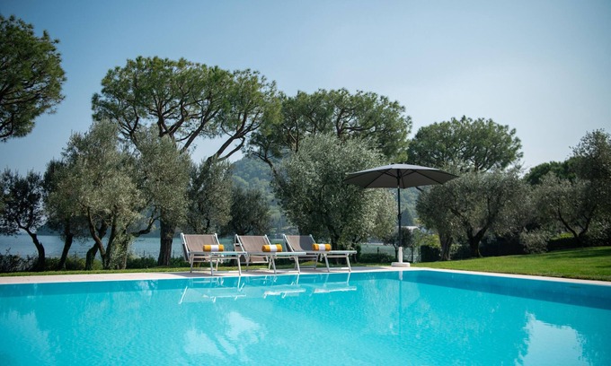 Manerba del Garda Villa | Villa Elena
