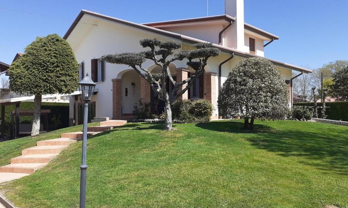 Robegano House | Villa Elena