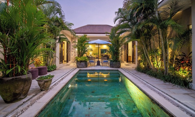 Umalas Villa | Villa Eleni - walk to all of Seminyak's best restaurants and hot spots