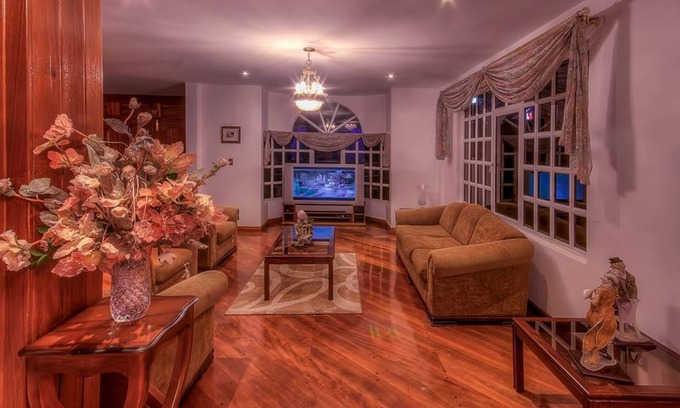 Huayna-Capac Bed & Breakfast | Villa Emilia