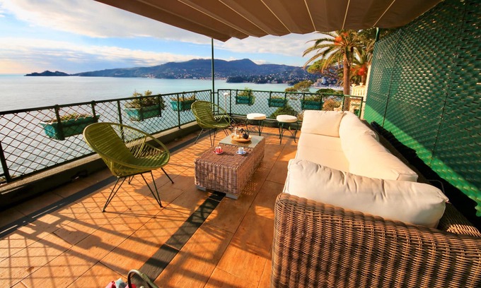 Zoagli Villa | VILLA ENRICA by KlabHouse- 4BR w/AC & Terrace & Seaview & Prkg
