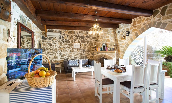 Sivas Villa | Villa Epimenidis