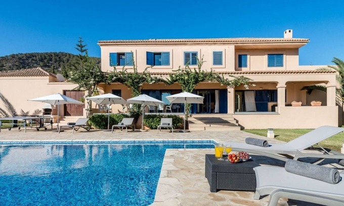 Sant Josep de sa Talaia Villa | Villa Etruria close to Playa d'en Bossa