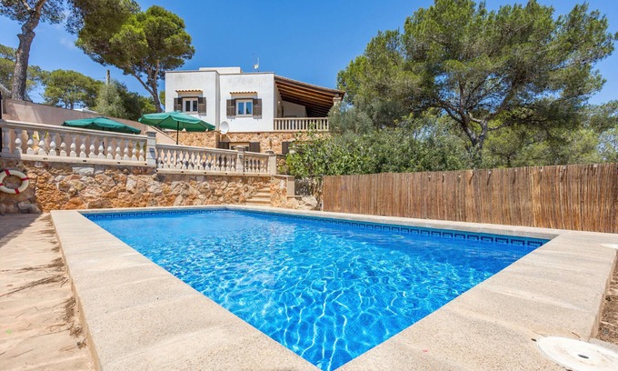 Cala Santany Villa | Villa Escaletas holiday house just 600 m from Cala Santanyí beach with pool and air conditioning