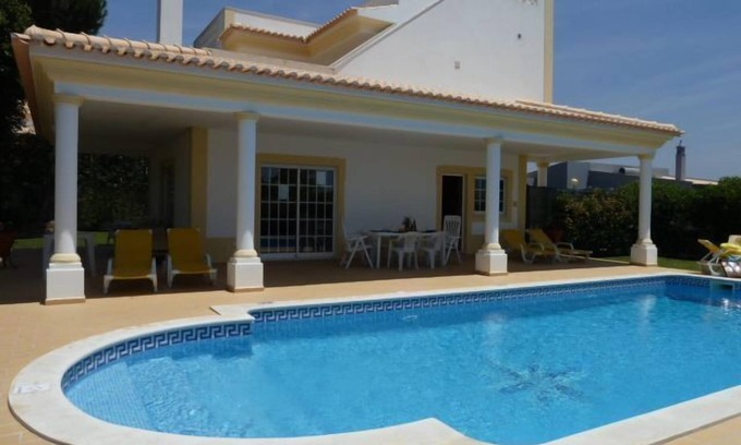 Branqueira Villa | Villa Estrelicia Top Quality, Very Private 5 Bedroom Luxury Villa, Air Conditioning for 8-10 persons